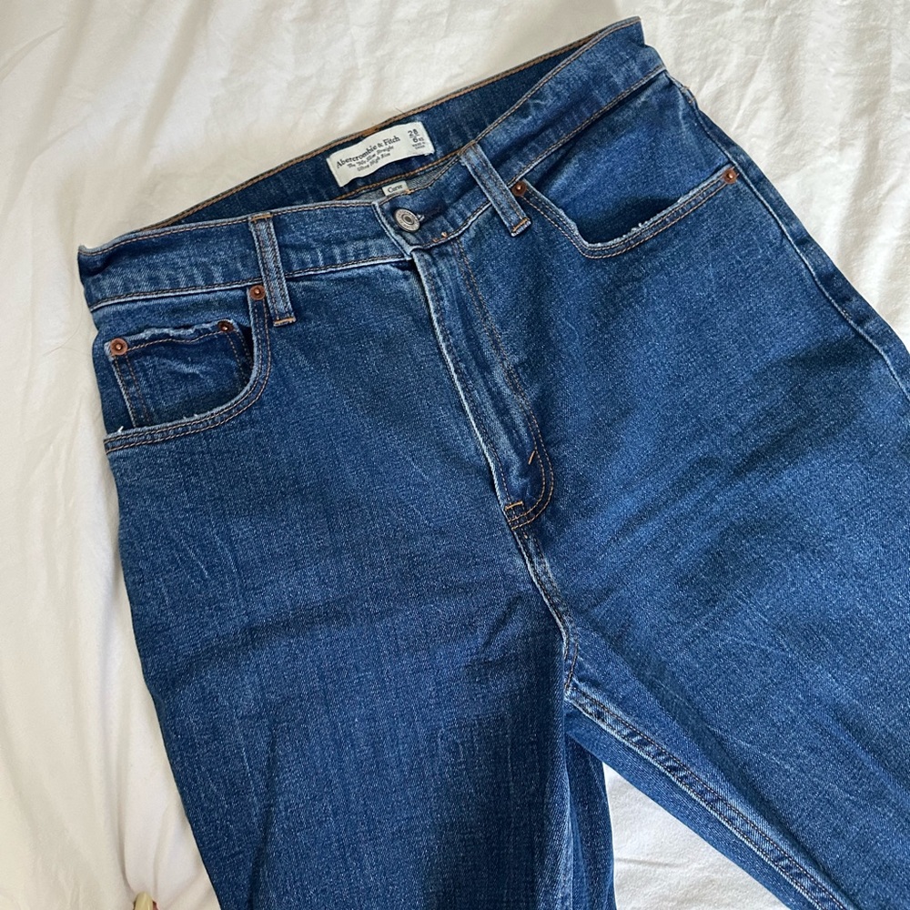 Abercrombie & Fitch The 90s Slim Straight Ultra High Rise XS